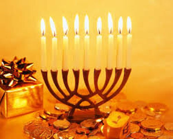 26 de Noviembre al 6 de Diciembre:  Fiesta Judía de Janukáh.